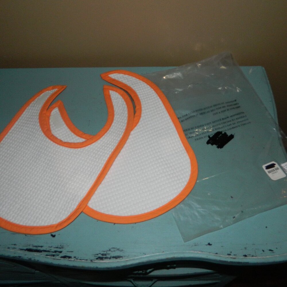 Mark & Graham Waffle Weave Baby Bibs Lot of 2 in Package (SS-18)